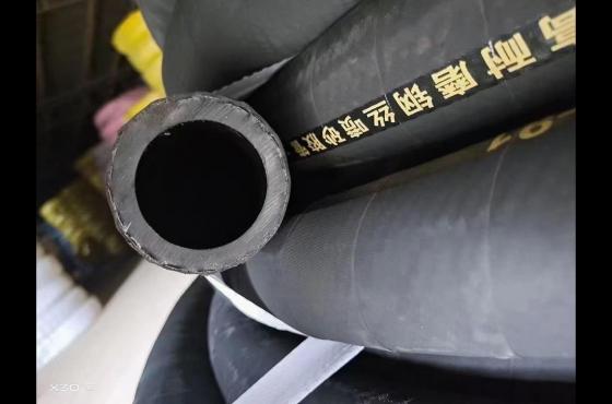 什么行業需要使用到耐磨膠管